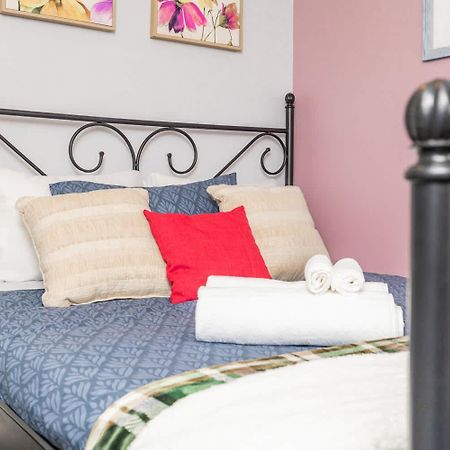 Pet-Friendly Home - Near Chinatown & Little Italy 오타와 외부 사진