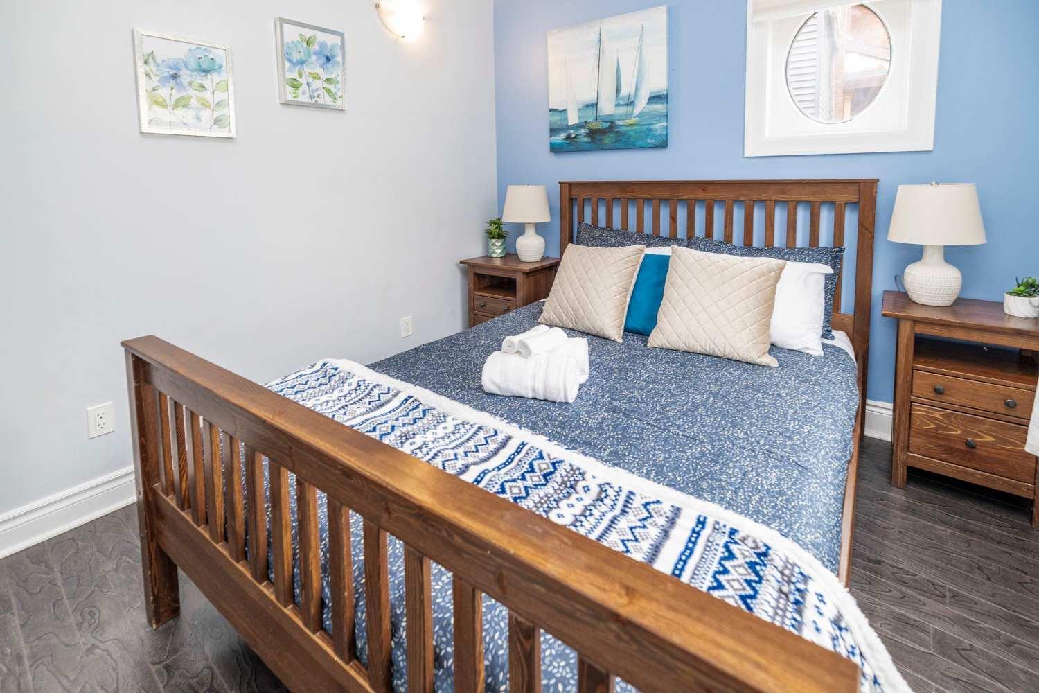 Pet-Friendly Home - Near Chinatown & Little Italy 오타와 외부 사진